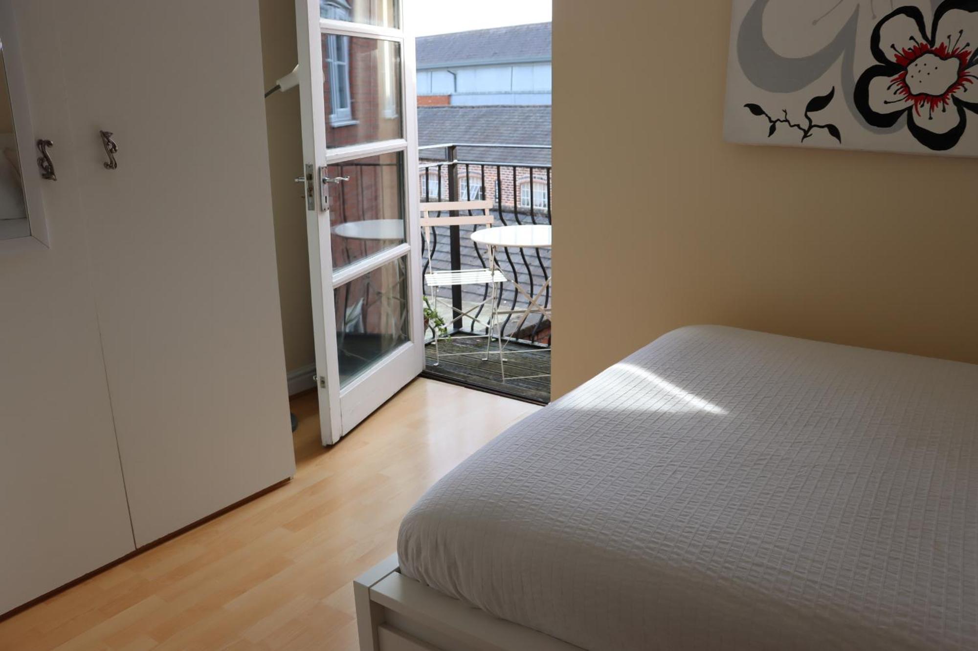 Scandinavian City Centre Apartment วุร์สเตอร์ ภายนอก รูปภาพ